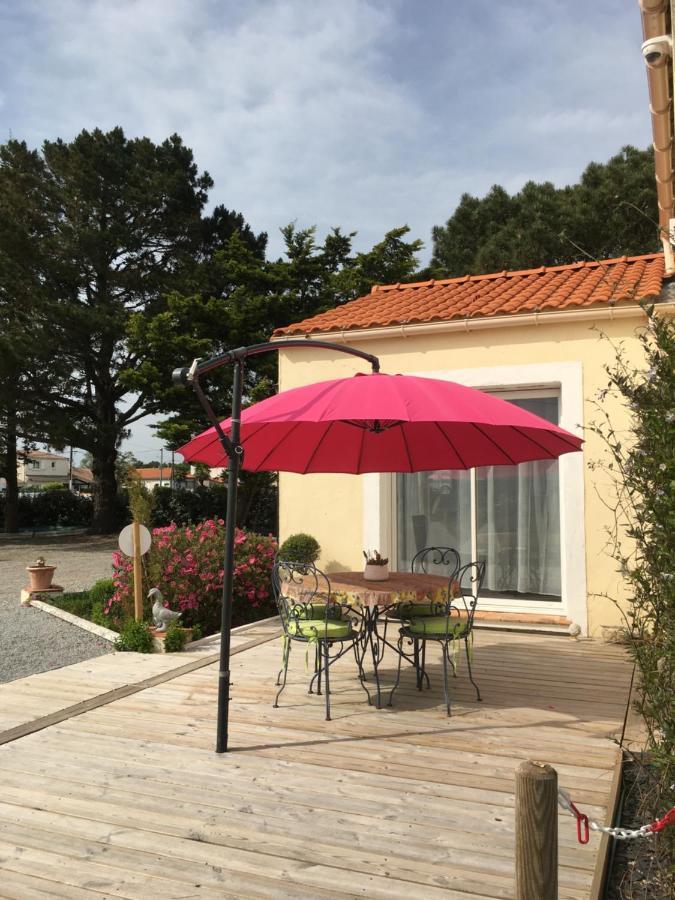 Domaine Hortensias La Sennetiere Extérieur photo